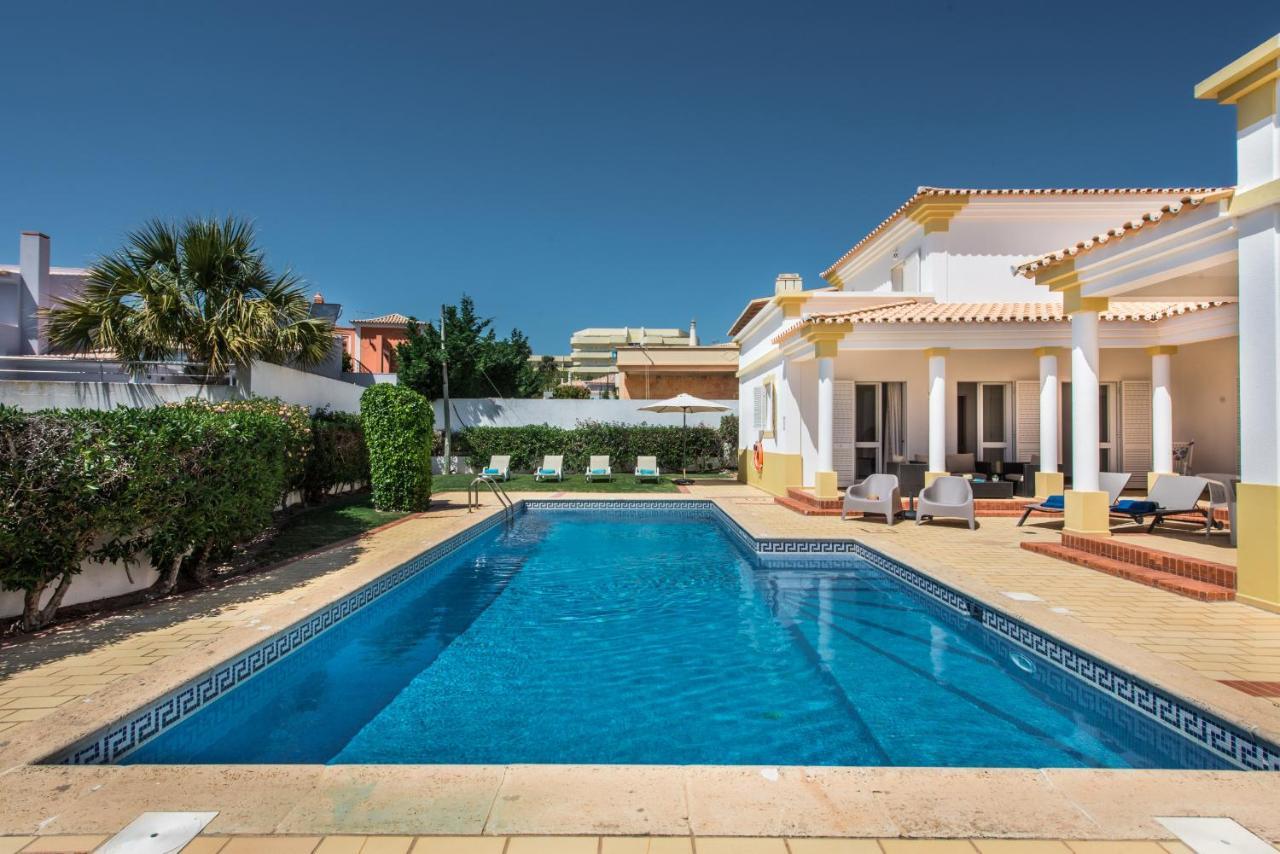 Candeias 6 Villa