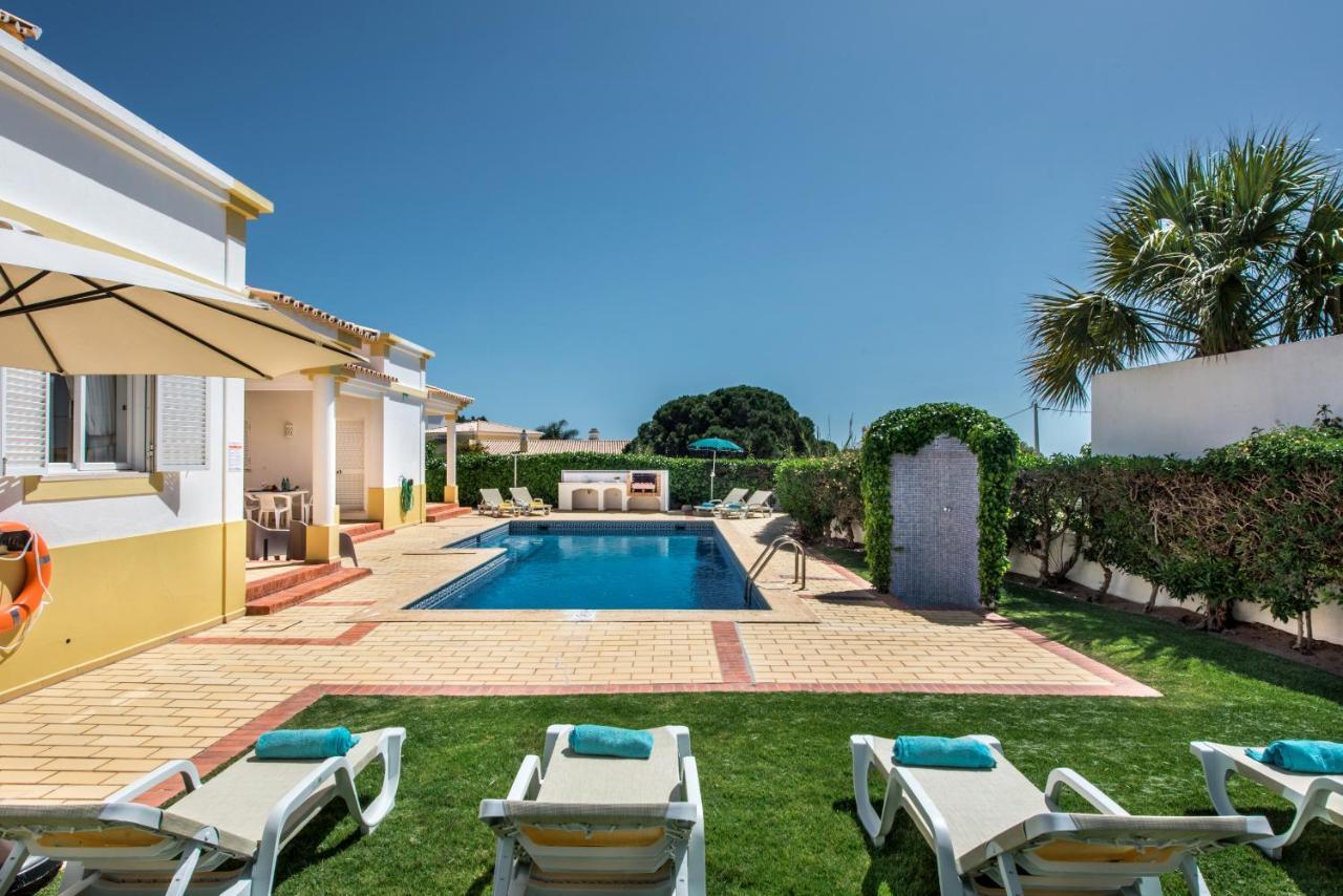Villa Candeias 6 *