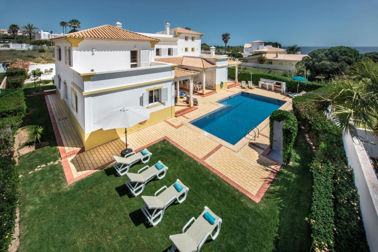 Candeias 6 Villa